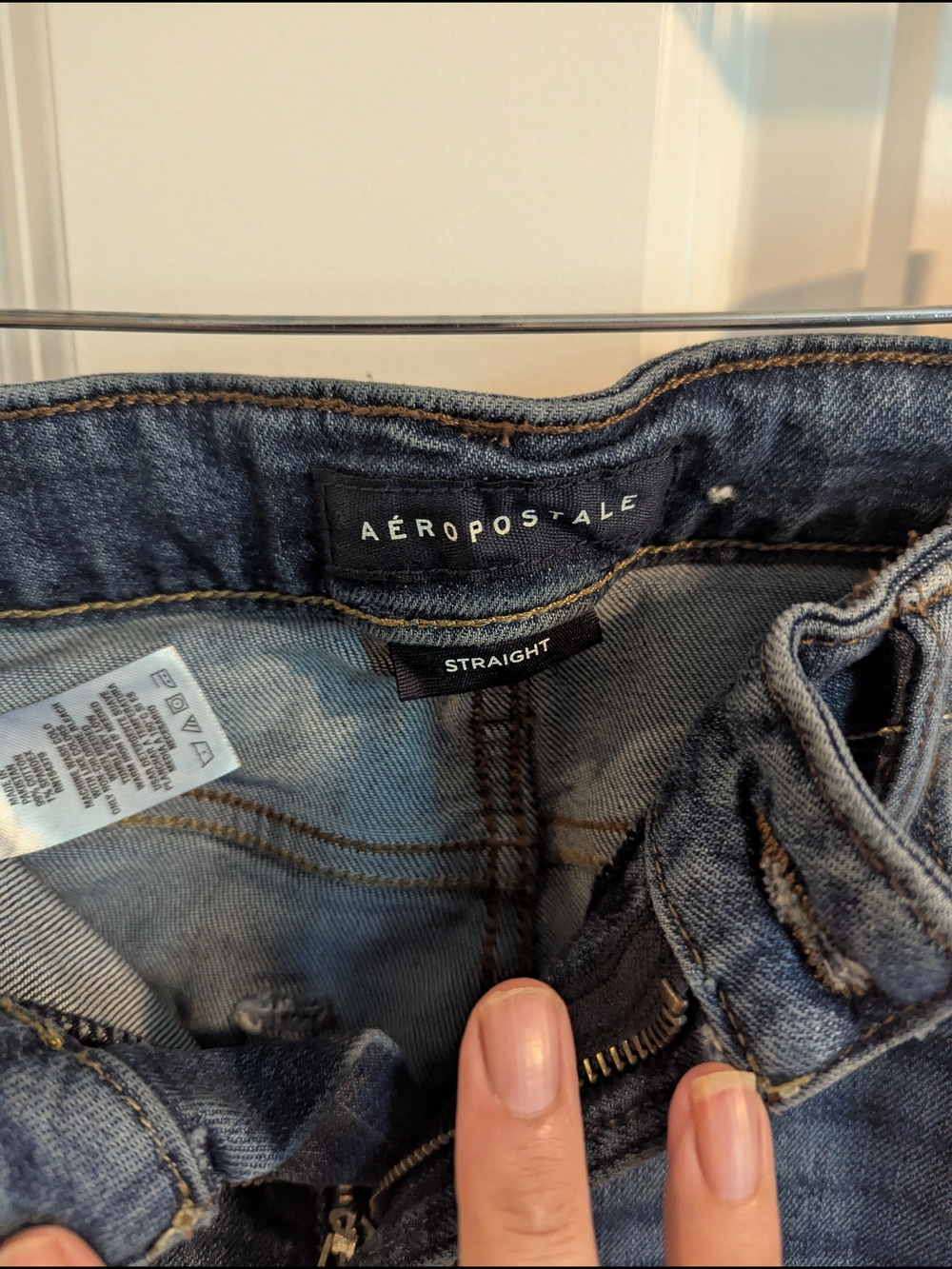 Aéropostale Straight Jeans - Medium Blue Denim